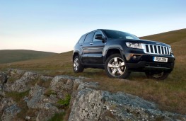 Jeep Grand Cherokee, front, off road