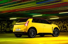 Renault 5 E-Tech, 2024, rear