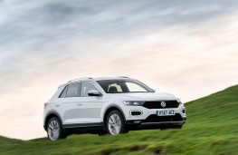 Volkswagen T-Roc 4Motion, 2017, front