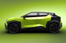 Nissan Juke EV, 2026, side