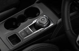 Ford Kuga PHEV, 2025, gear shift