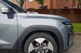 KGM Torres EVX K40, 2024, front, wheel
