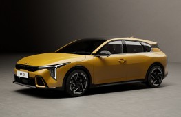 Kia K4, 2025, side