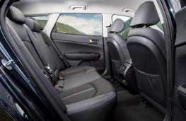 Kia Optima Sportswagon, rear seats