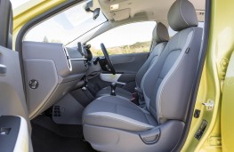 Kia Picanto, front seats
