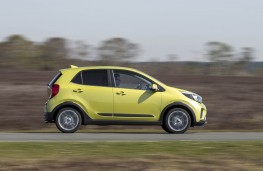 Kia Picanto, side action