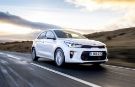 Kia Rio, front action  