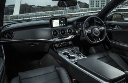 Kia Stinger, dashboard