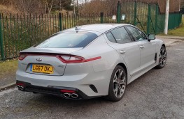Kia Stinger 3.3 T-GDi V6 GT S, rear