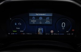 Ford Kuga PHEV, 2025, instrument panel