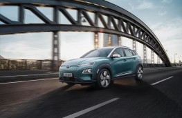 Hyundai Kona, front