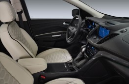 Ford Kuga Vignale, 2016, interior