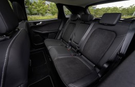 Ford Kuga PHEV, 2024, rear seats