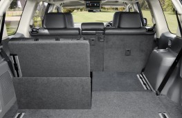 Toyota Land Cruiser, boot