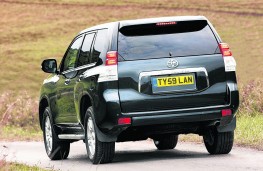 Toyota Land Cruiser, rear