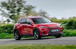 Lexus LBX, 2025, front