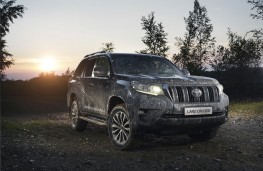 Toyota Land Cruiser, 2018, front