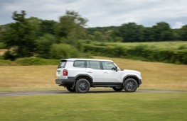 Toyota Land Cruiser, 2025, side, action