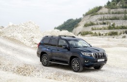 Toyota Land Cruiser, 2018, side