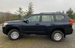 Toyota Land Cruiser, 2018, side, static