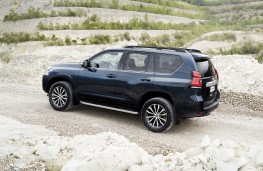 Toyota Land Cruiser, 2018, rear