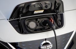 Nissan Leaf, 2018, charging