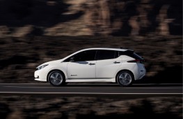 Nissan Leaf, 2018, side, action