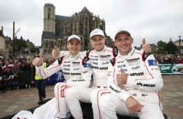 Le Mans 2015, Earl Bamber, Nico Hulkenberg, Nick Tandy, winners in Porsche 919