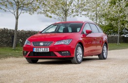 SEAT Leon ST, front