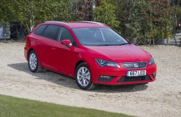 SEAT Leon ST, front