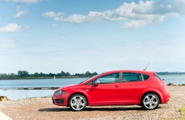 SEAT Leon FR+, side