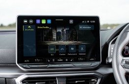 SEAT Leon Estate FR Black Edition, 2026, display screen