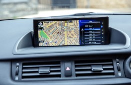 Lexus CT200h, sat nav