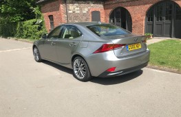 Lexus IS 300h, rear