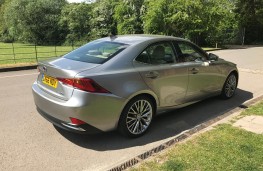 Lexus IS 300h, rear