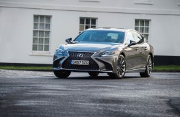 Lexus LS 500h, 2018, front, action