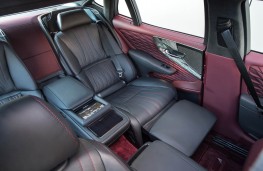 Lexus LS 500h, 2018, rear seats