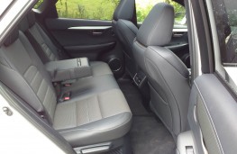 Lexus NX300h F Sport, rear seats