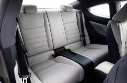 Lexus RC 300h, rear seats