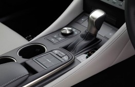 Lexus RC 300h, interior detail