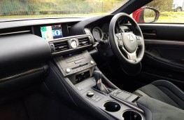 Lexus RC F Carbon, cabin