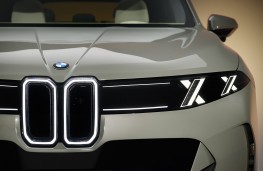 BMW X5, 2026, running lights