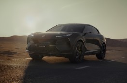 Lotus Eletre 900, 2025, front, action