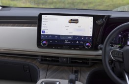 Lexus LM 350h, 2025, display screen