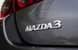 Mazda3 Saloon, 2025, badge