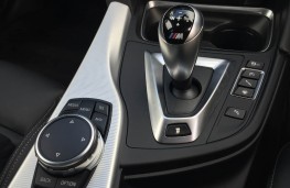 BMW M3, gear lever