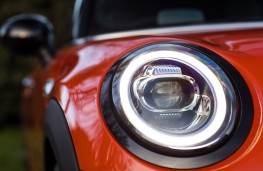 MINI Cooper S, 2018, three door, headlight