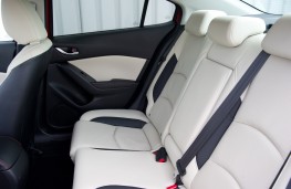 BMW M3, rear seats