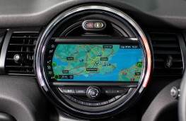 MINI Cooper S, 2018, display screen