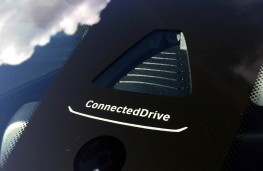 BMW M4 Convertible, Connected Drive sensor